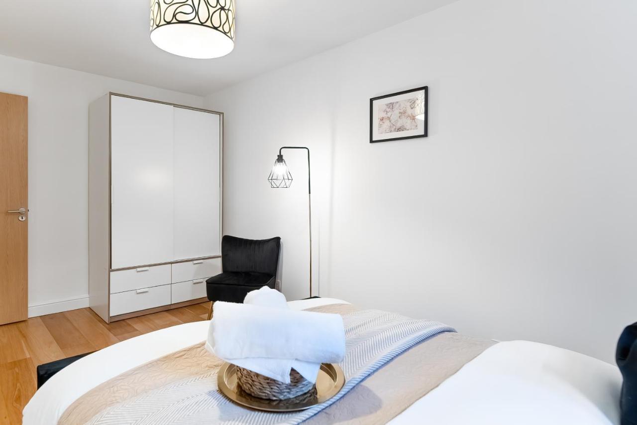 Chic 3 Bed Apartment Near London Bridge With Balcony Exterior foto