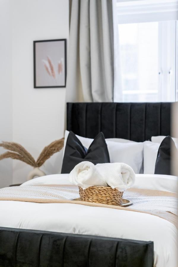 Chic 3 Bed Apartment Near London Bridge With Balcony Exterior foto
